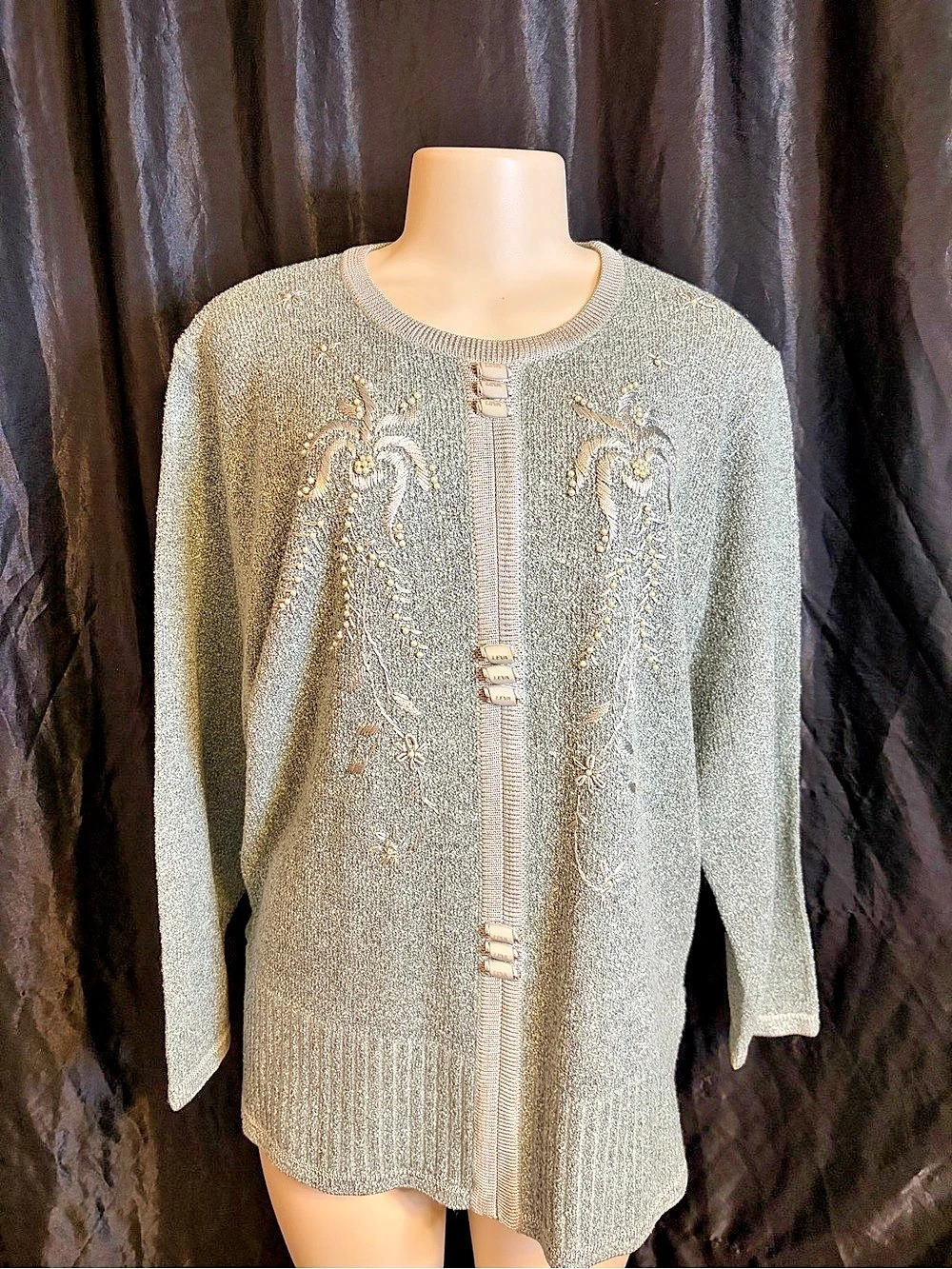 LEVA Embellished Floral Cardigan in Gray